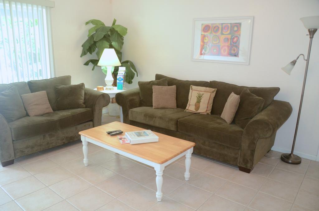 Pineapple Place Apartment Pompano Beach Exterior photo