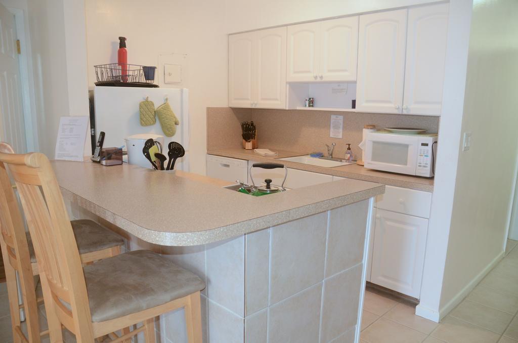 Pineapple Place Apartment Pompano Beach Exterior photo